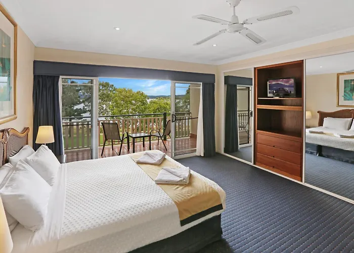 Tinaroo Lake Resort