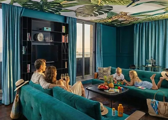Seaside Hotel By Zvieli Hotels