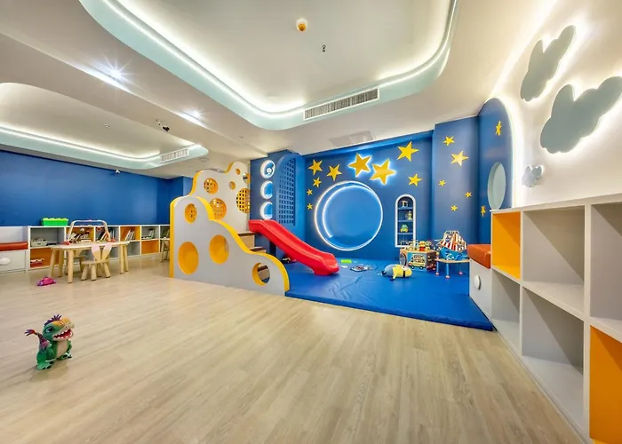 Jomtien Palm Beach Hotel & Resort - Family-Friendly