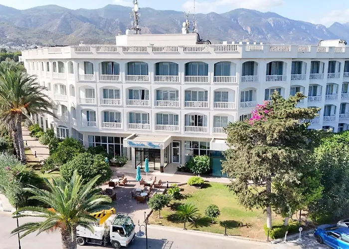 Denizkizi Hotel