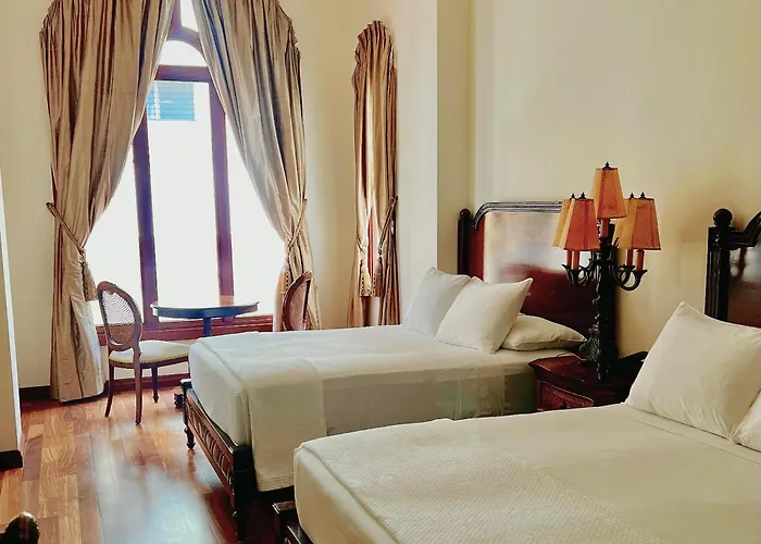 Hotel Plaza Herrera
