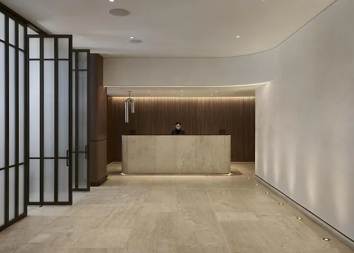Vogue Downtown, Curio Collection By Hilton