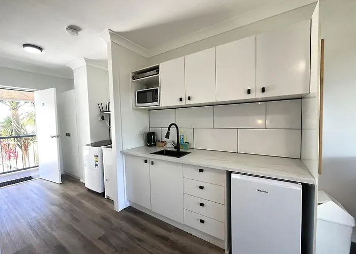 Broadwater Keys Holiday Apartments