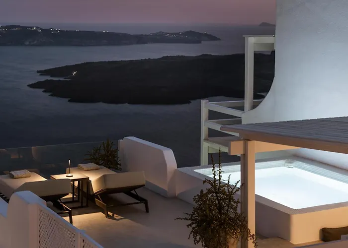 Aqua Luxury Suites By Nomee Hospitality Group Imerovigli 