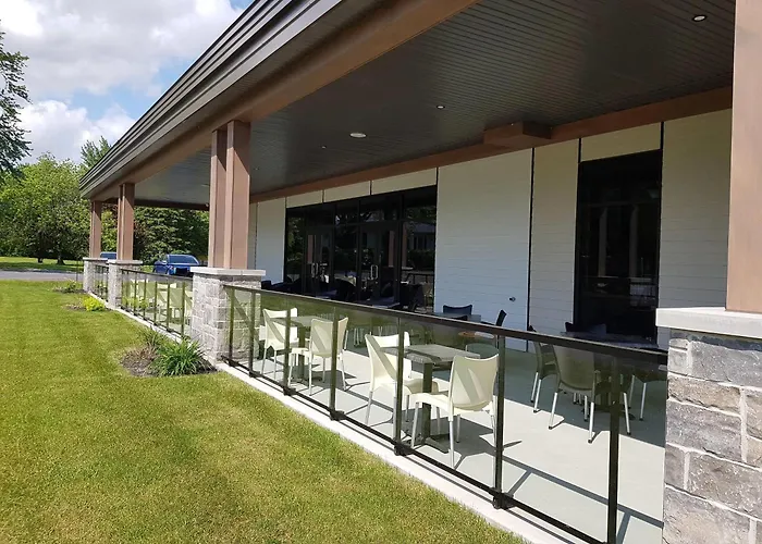 Hotel Du Lac Champlain