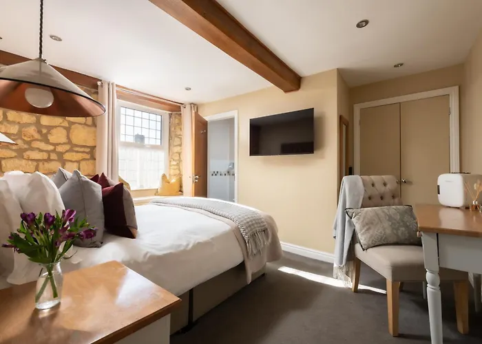 Lansdowne Boutique Rooms With Breakfast - Adults Only