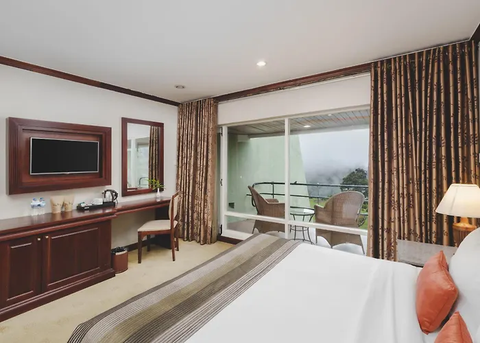Hunas Falls Kandy