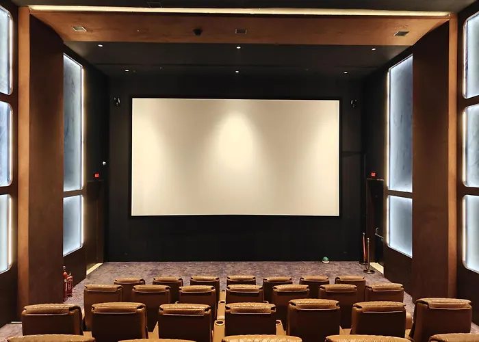 Gift City Club, A Member Of Radisson Individuals