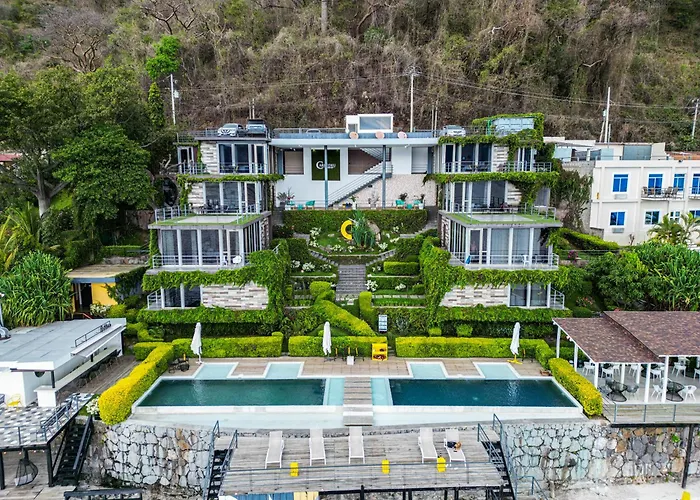 Cardedeu Residence Lago de Coatepeque