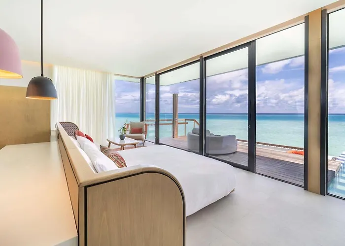 Hotel So/ Maldives Emboodhoo Lagoon