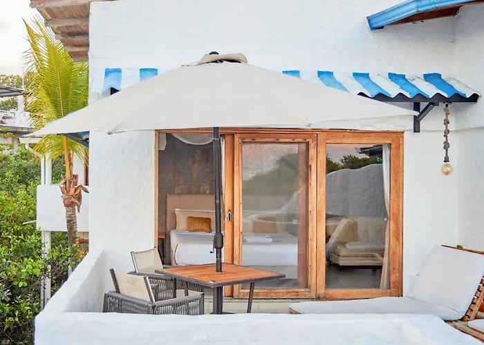 Blu Galapagos Sustainable Waterfront Lodge Puerto Ayora 