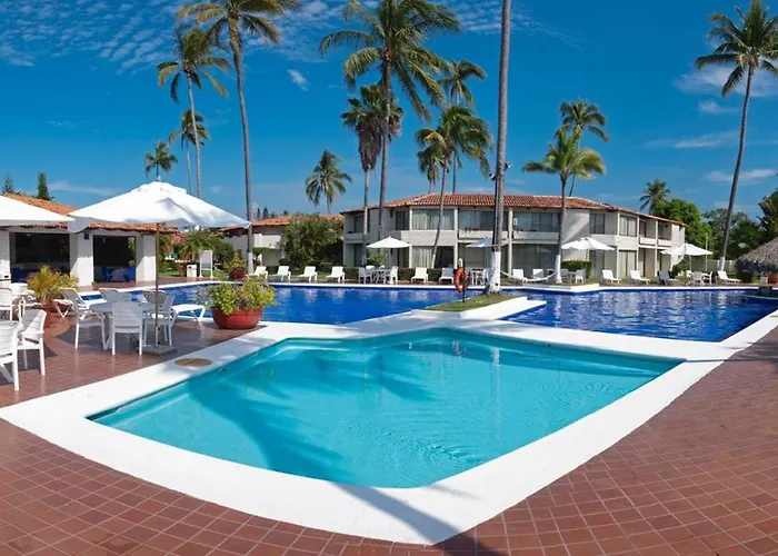 Cabo Blanco Hotel And Marina