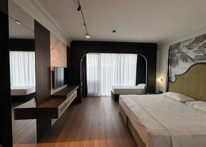 Premium Beach Hotel Golem 