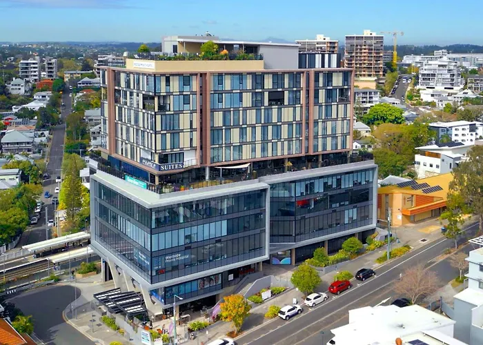 Essence Suites Taringa