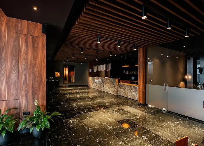 Premium Park Hotel