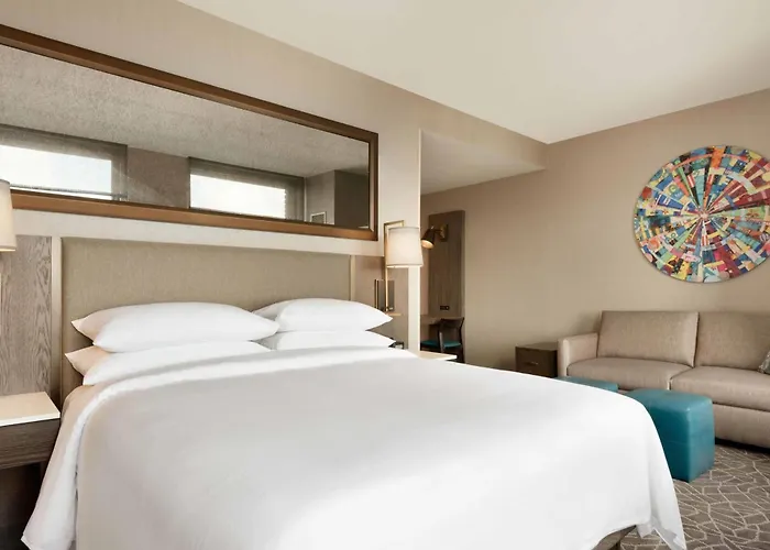 Embassy Suites By Hilton Minneapolis Downtown Hotel