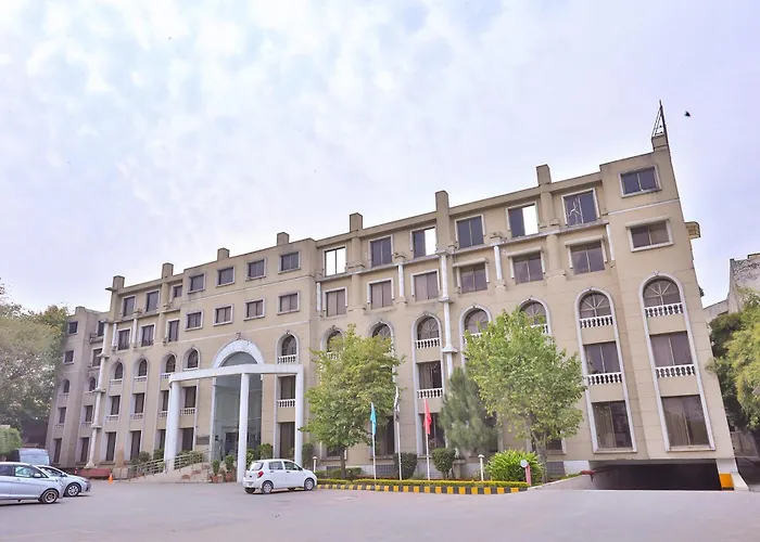 Avari Xpress, Islamabad