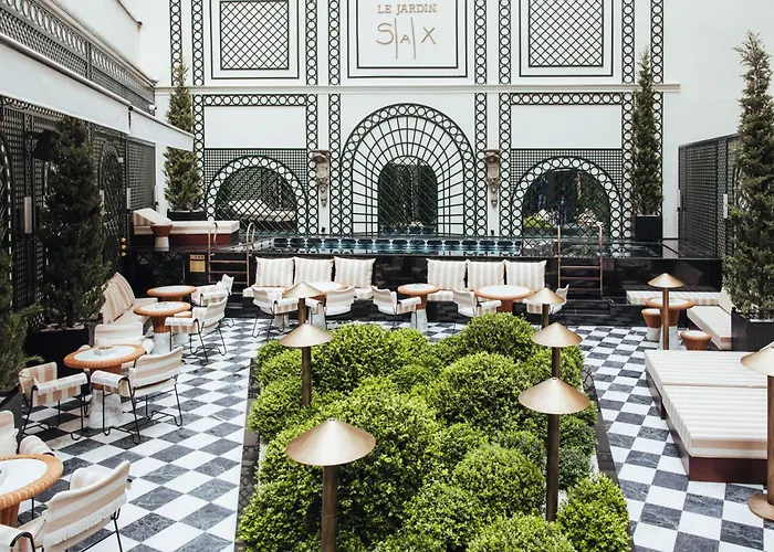 Sax Paris, Lxr s & Resorts