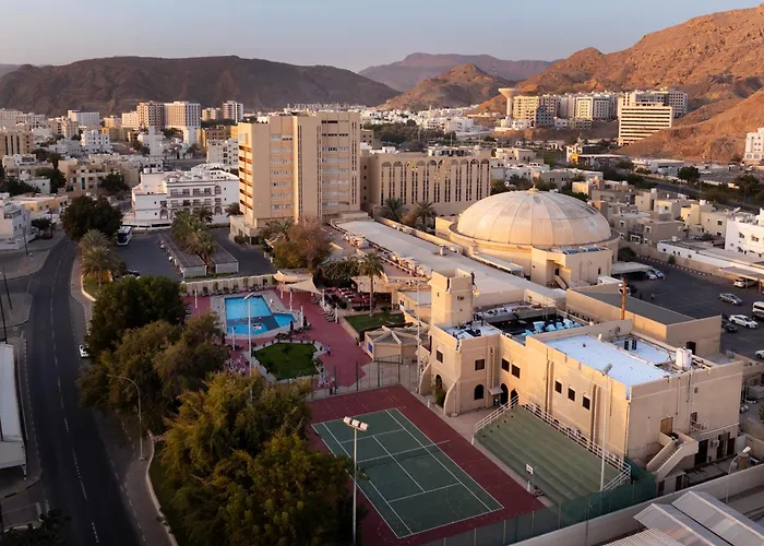 Al Falaj Hotel