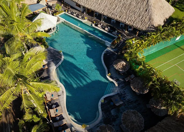 Outrigger Fiji Beach Resort Korotogo