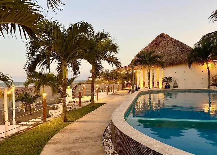 Hotel Lunazul In Costa Esmeralda