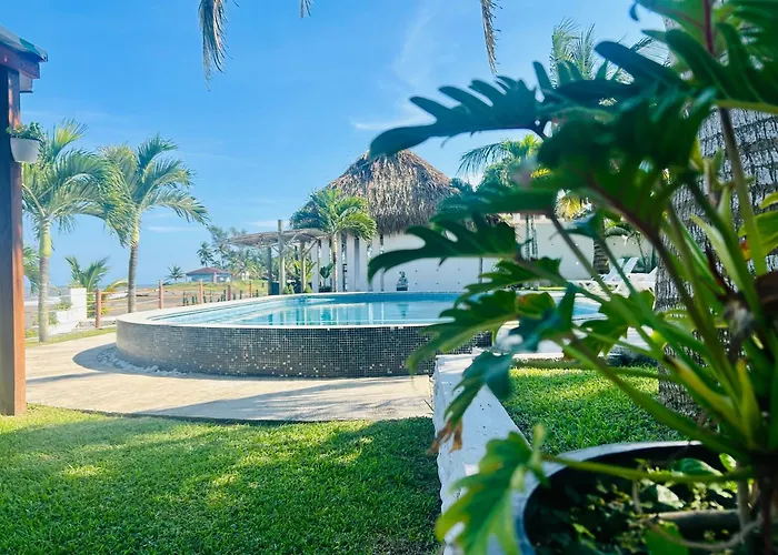 Hotel Lunazul In Costa Esmeralda