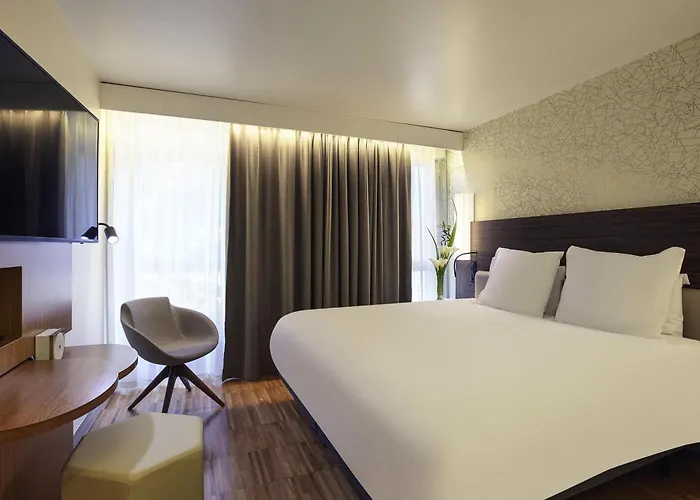Mercure Paris Arc De Triomphe Etoile