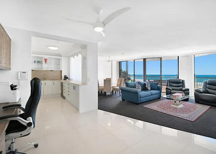 Albatross North Apartments