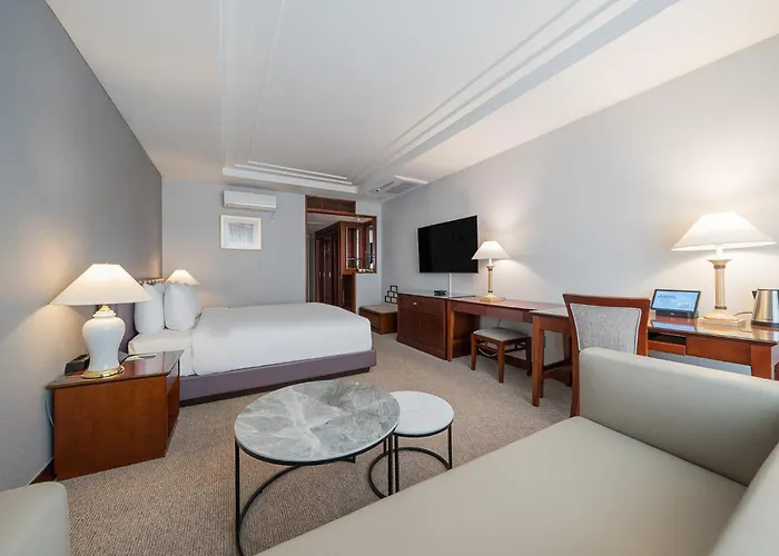 Koreana Hotel