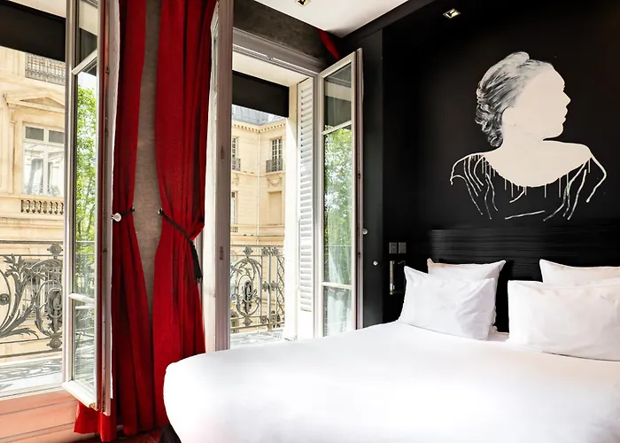 Maison Albar- Le Champs-Elysees