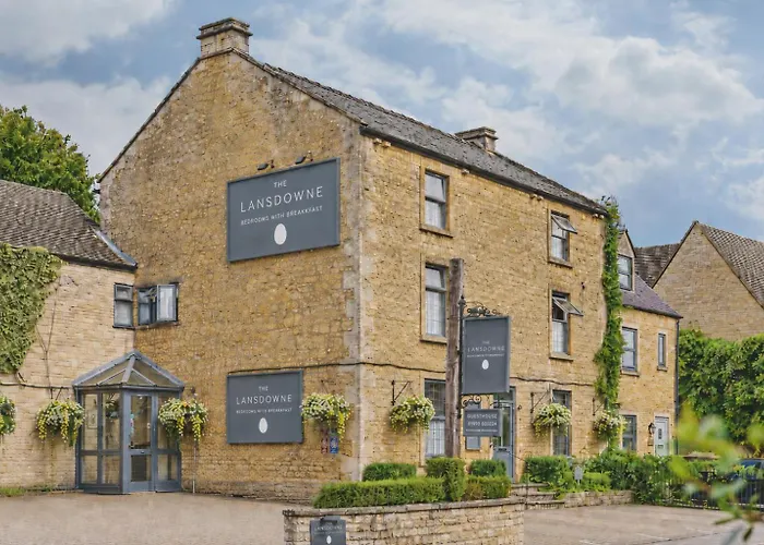 Lansdowne Boutique Rooms With Breakfast - Adults Only