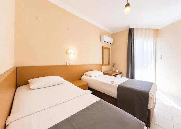 Yaman Life Hotel