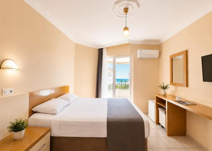 Yaman Life Hotel