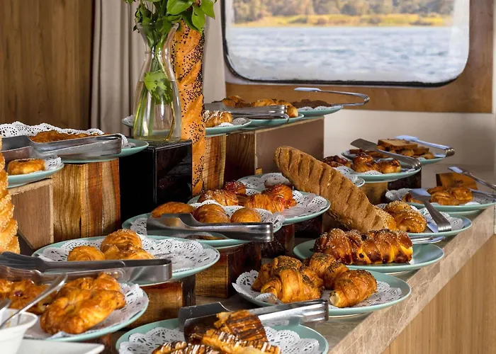 Moevenpick Royal Lily Nile Cruise, Every Monday Four Nights From Luxor, Every Friday Three Nights From Aswan - Including Excursions & Sightseeing