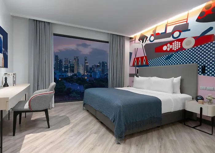 Oakwood Studios Sukhumvit