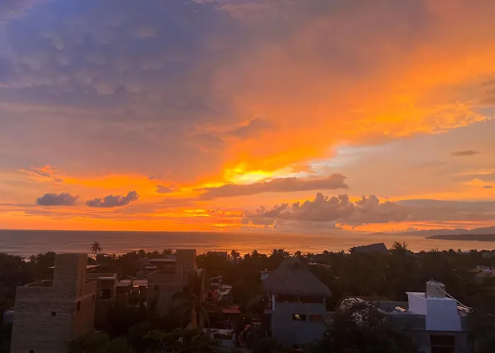 Punta Kai Hotel & Hostal