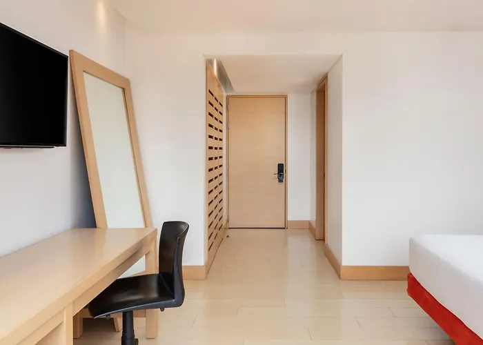 Fairfield By Marriott Bogota Embajada