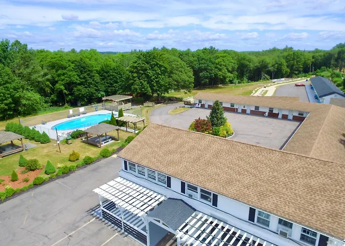 Aquastar Inn