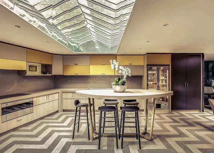 Mercure Paris Arc De Triomphe Etoile