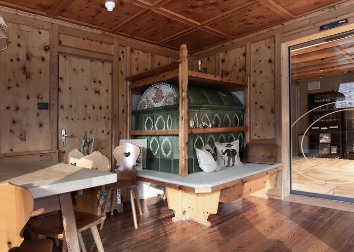 Aparthotel Familiaris - Family Apartments - Pools & Spa In Dolomites