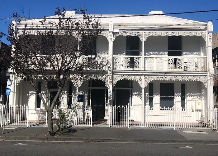 50 Green St Windsor