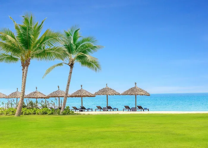 Wyndham Hoi An Royal Beachfront Resort & Villas