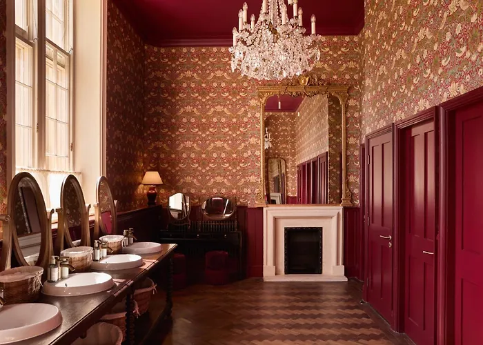 Dumbleton Hall Hotel