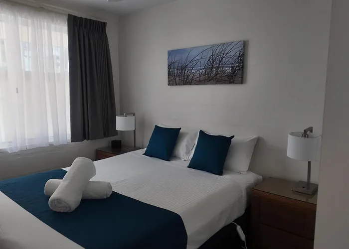 Albacore Apartments