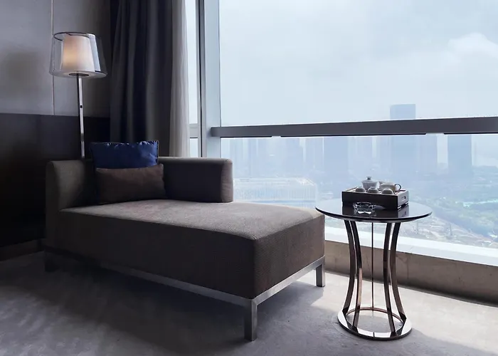Crowne Plaza By Ihg