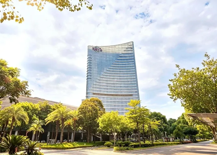 Crowne Plaza By Ihg