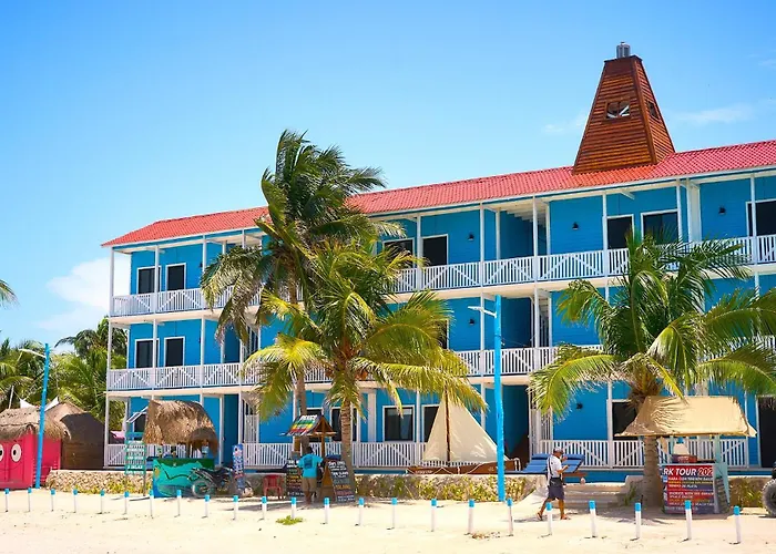 El Faro Beach Front by ÓOL Hotels