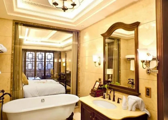 Dockside Boutique Hotel
