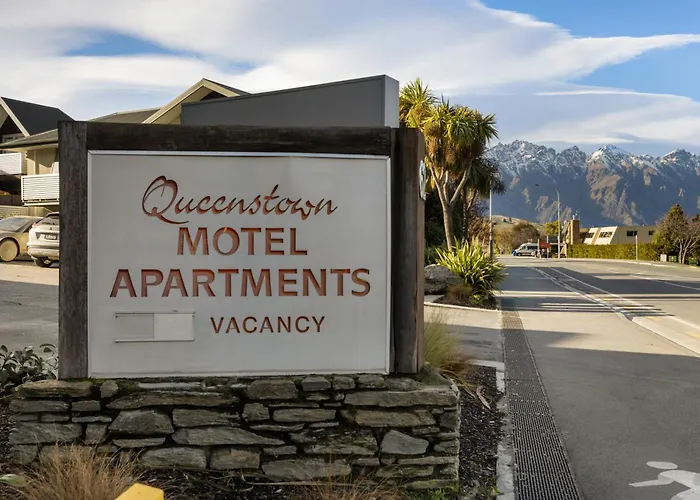 Queenstown Motel Apartments (Adults Only)