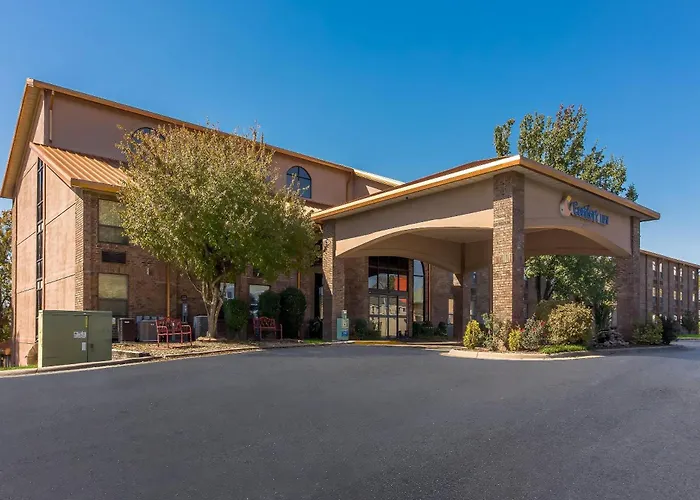 Comfort Inn At Thousand Hills